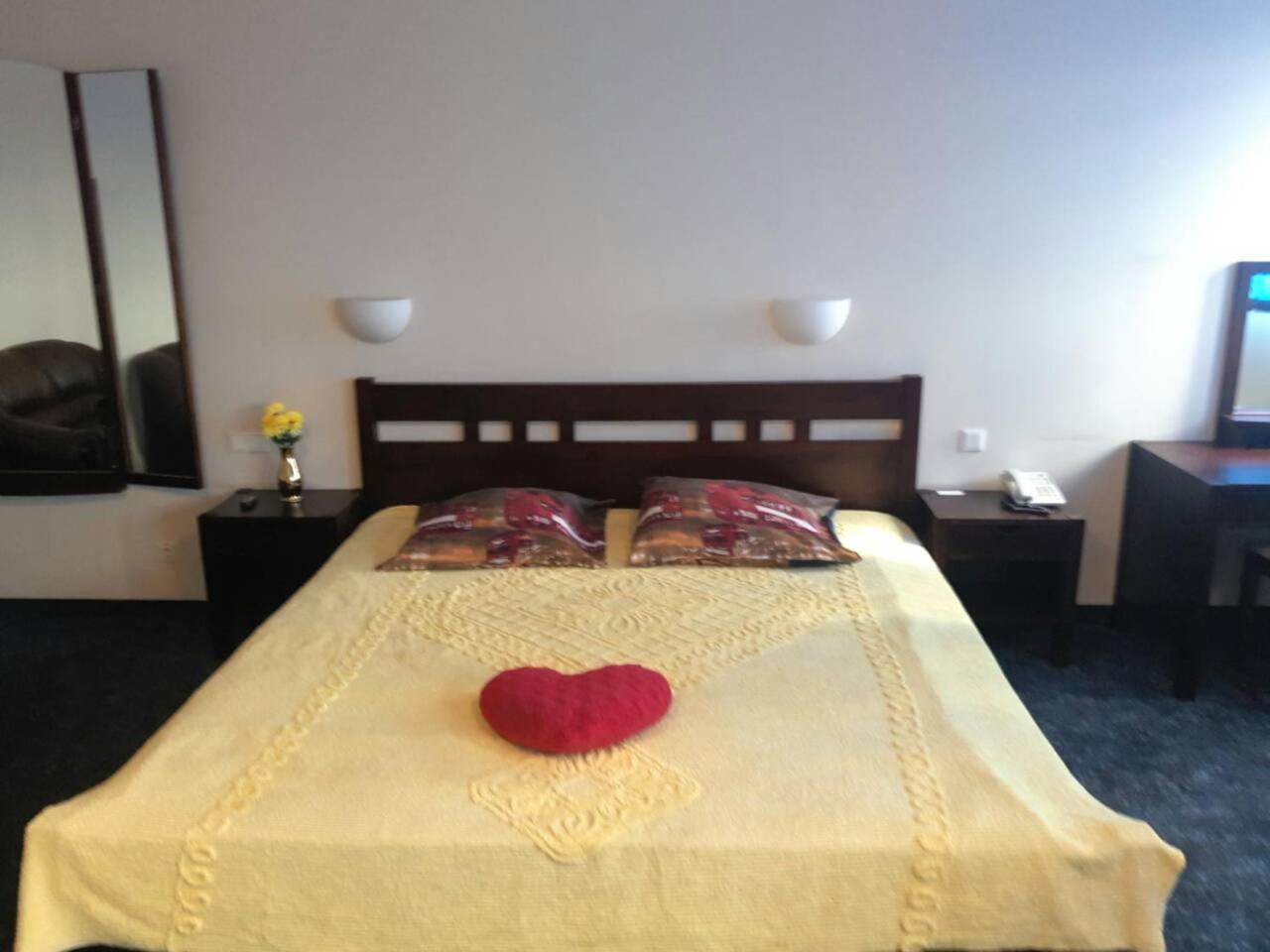 Tanagra Hotel Вильнюс Экстерьер фото